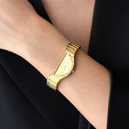 ساعة فنتج أنيقة ماركة Seiko من ١٩٩٠م