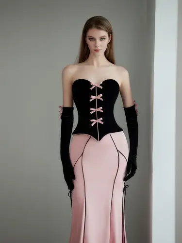 The Pink Lady Dress  فستان 