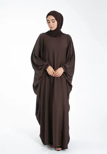 Plain Farasha With Elasticated Cuff Sleeves - Brown 61298-396 فراشة سادة بأكمام مطاطية - بني