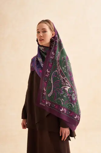 Solara Cotton Silk Scarf Plum وشاح سولارا من القطن والحرير بلون البرقوق