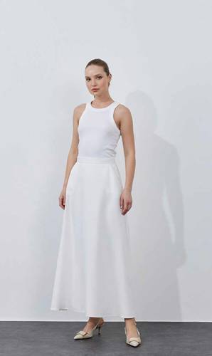 POCKETED FLARED SKIRT (3000)  تنورة واسعة بجيوب 