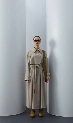 SEASONAL CREPE TRENCH COAT (Y-09)  معطف ترنش موسمي من الكريب 