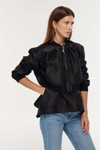 جاكيت  Corsa Jacket 22
