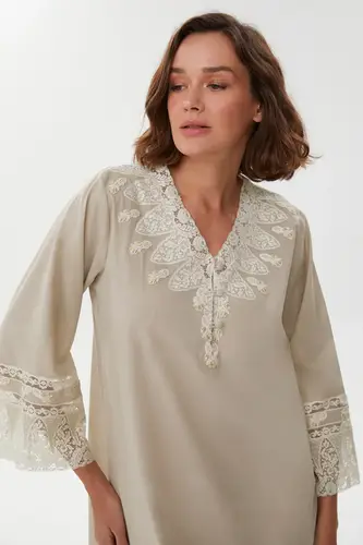 Berthe Stone Beige Nightgown
