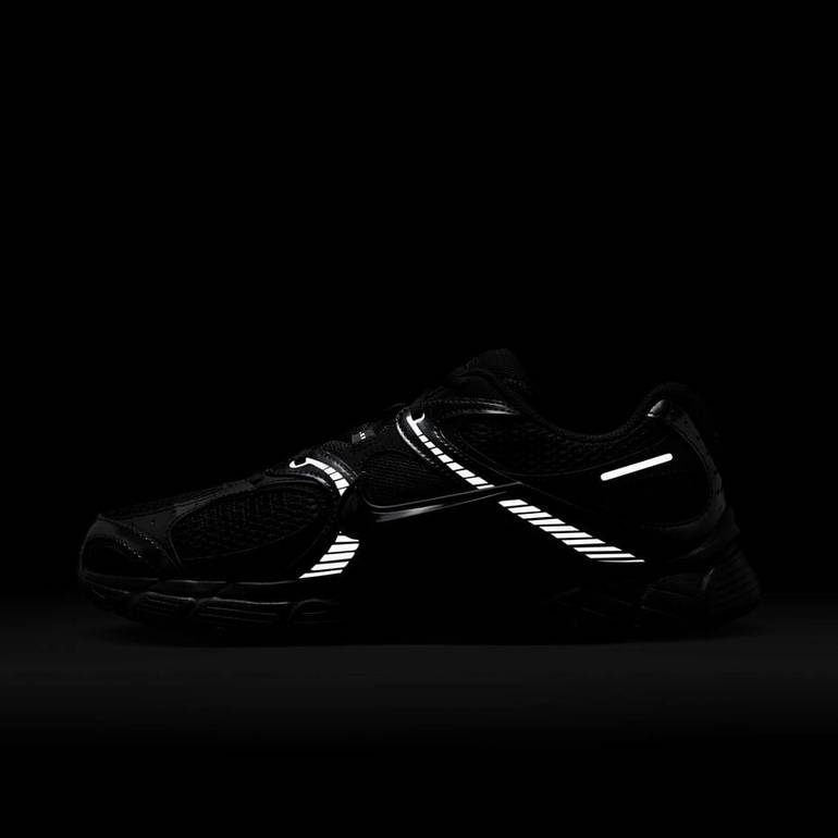 Nike V5 RNR “Black” Sneakers