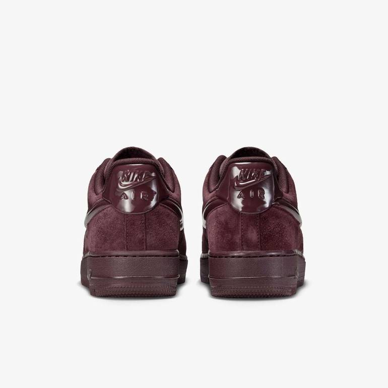 Men’s Burgundy Sneakers – Classic Casual Style - Nike Force 1’07