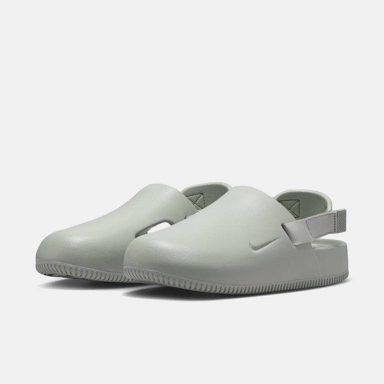Nike Calm Light Sage Green