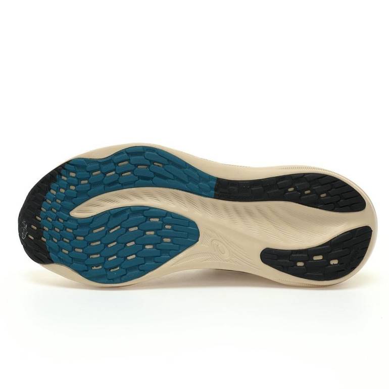 ASICS Gel-Nimbus 26 Beige Running Shoes