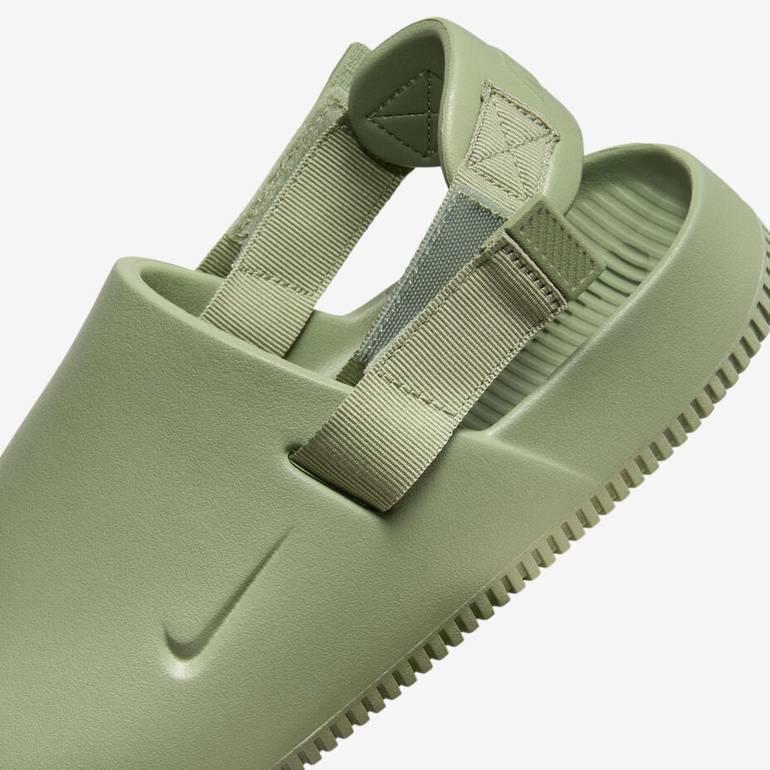 Nike Calm Olive Green