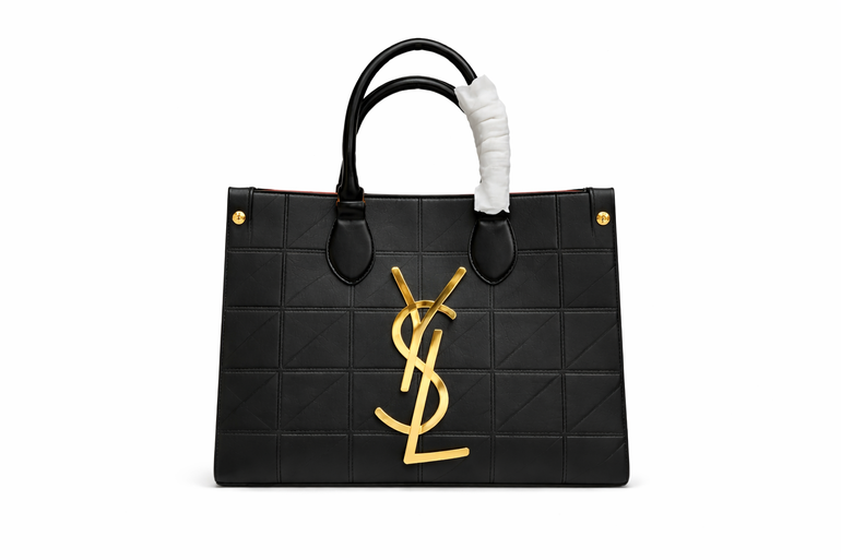 شنطة يد Saint Laurent بشعار YSL الكبير – أسود