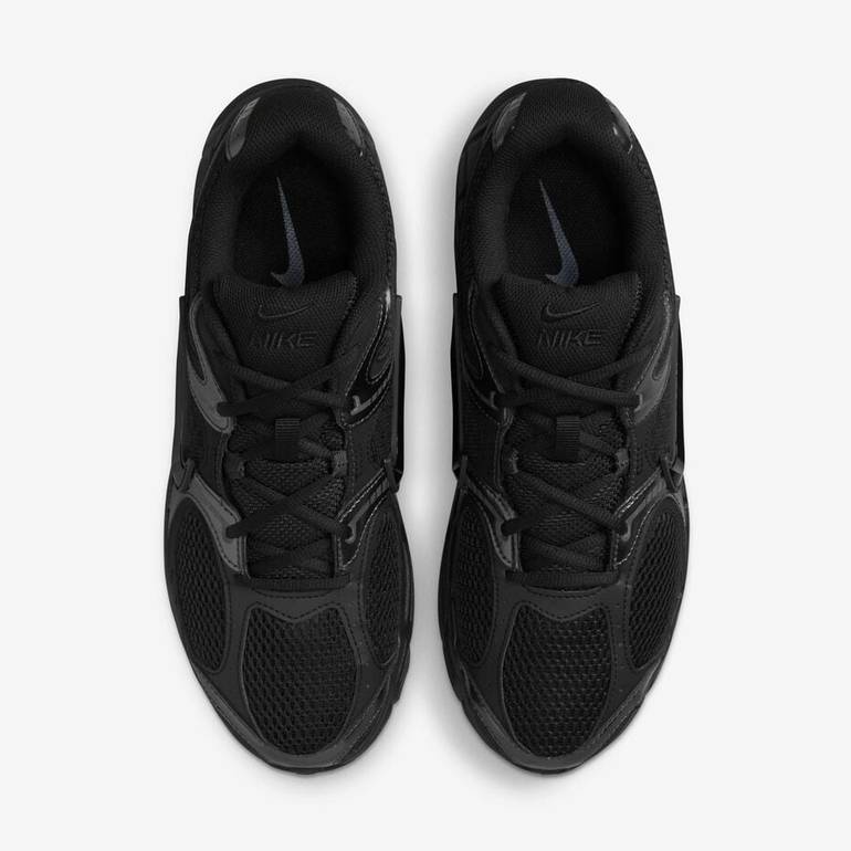 Nike V5 RNR “Black” Sneakers