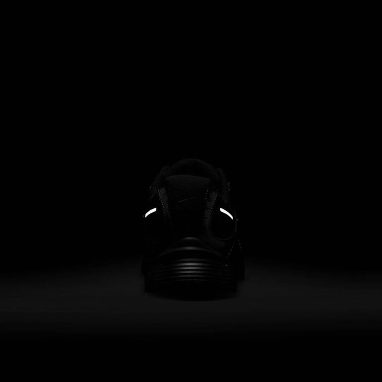 Nike V5 RNR “Black” Sneakers