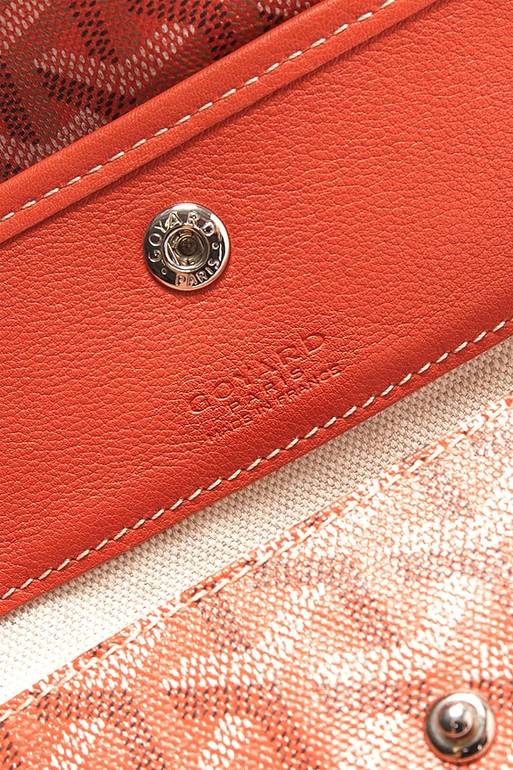 Goyardشنطة كتف Goyard Saint Louis بنقشة Goyardine مع محفظة – برتقالي