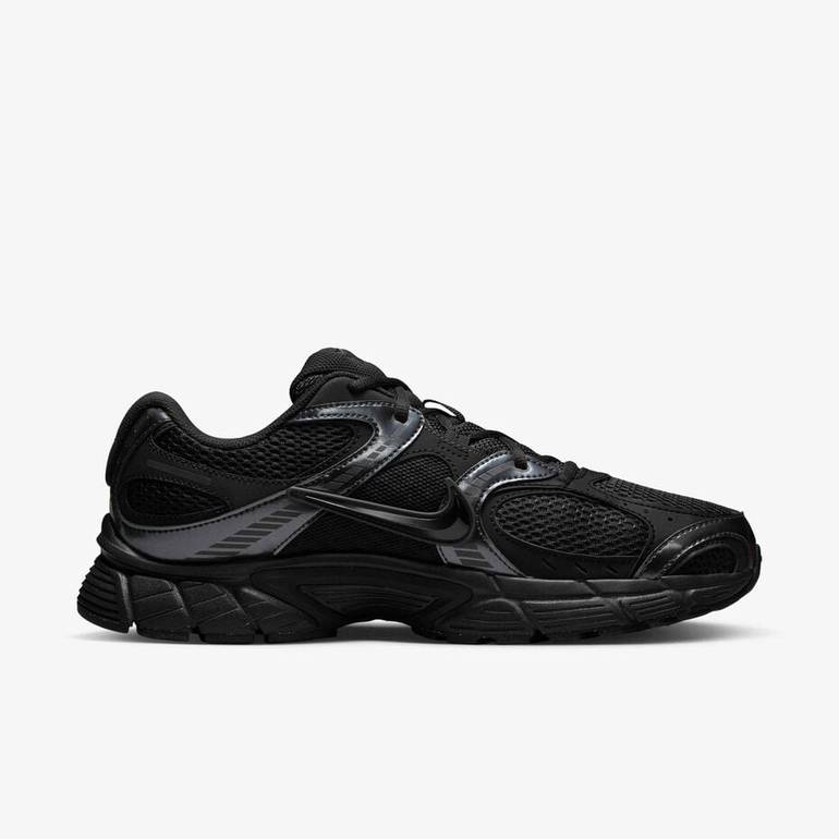 Nike V5 RNR “Black” Sneakers