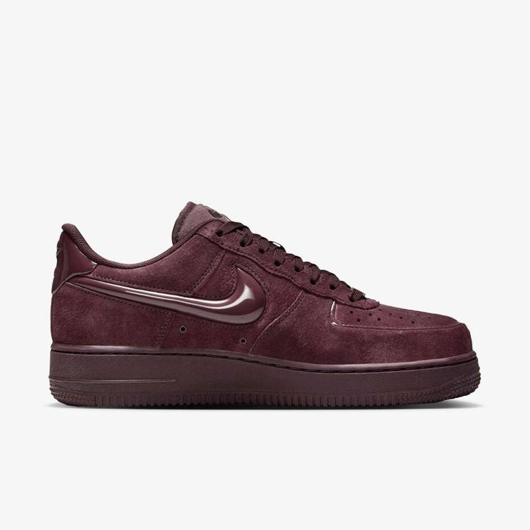 Men’s Burgundy Sneakers – Classic Casual Style - Nike Force 1’07