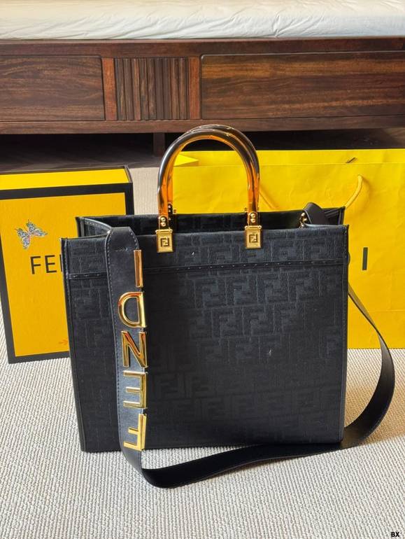 Fendi FF Monogram Tote Bag with Shoulder Strap – Black
