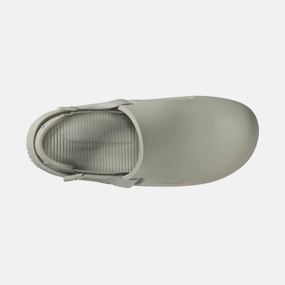 Nike Calm Light Sage Green