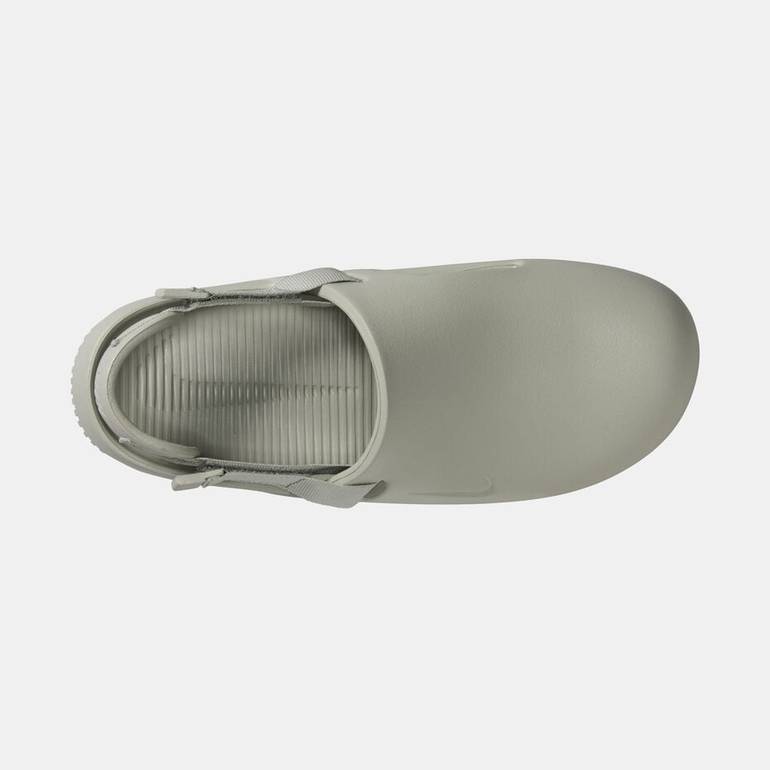 Nike Calm Light Sage Green