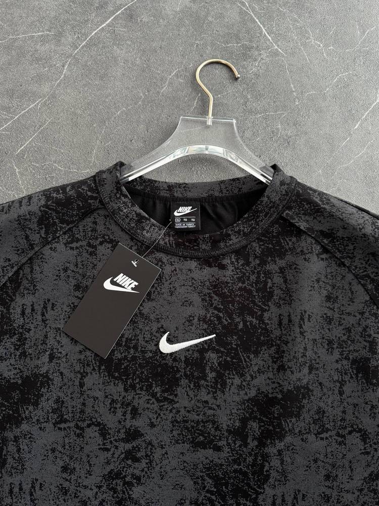 Nike Street Fit Tee