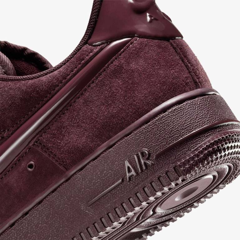 Men’s Burgundy Sneakers – Classic Casual Style - Nike Force 1’07