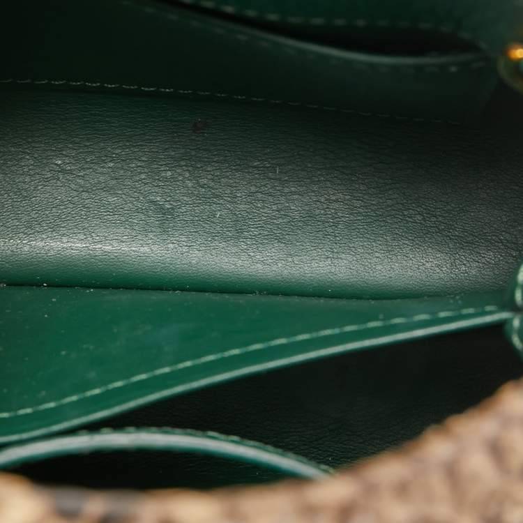 شنطة يد Louis Vuitton Capucines بتصميم فاخر ومقبض علوي – أخضر