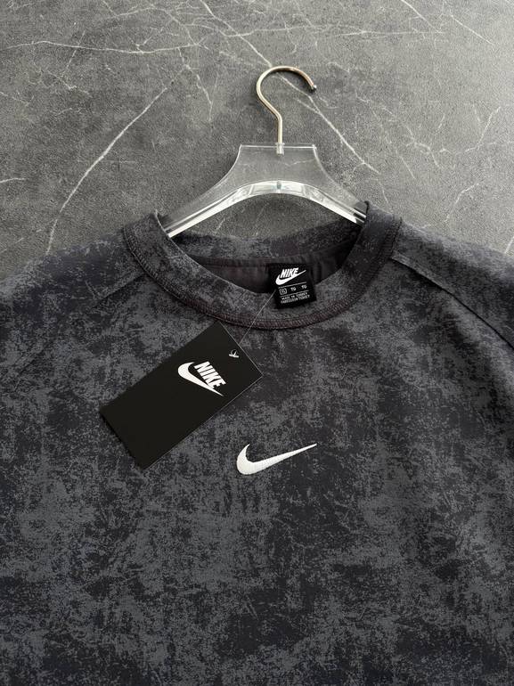 Nike Street Fit Tee