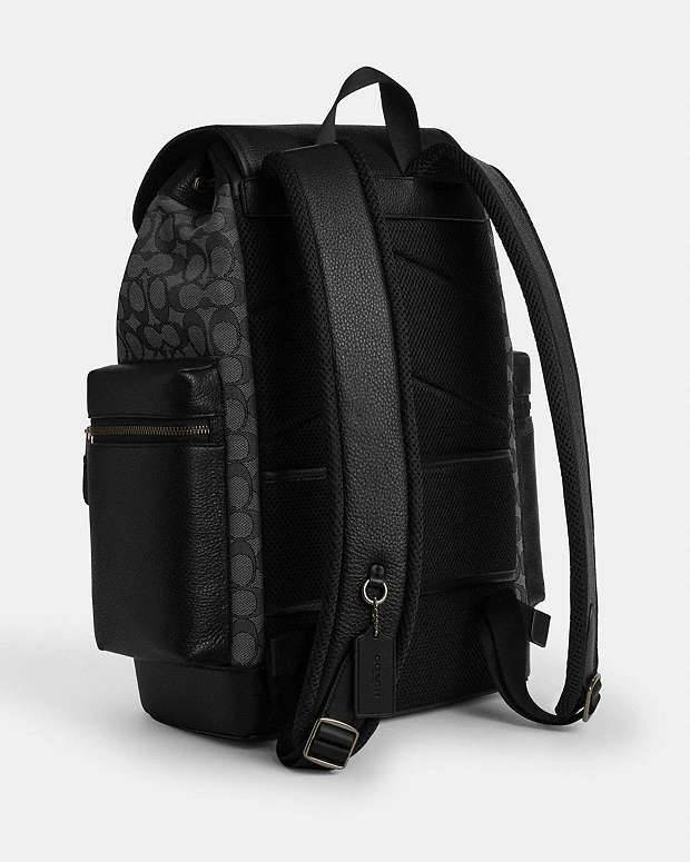 حقيبة ظهر رجالية COACH بنقشة Signature وجيوب متعددة – أسود