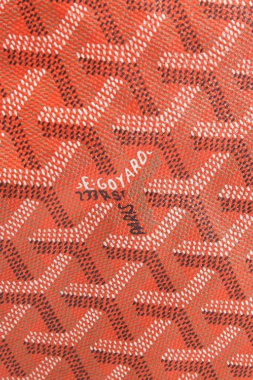 Goyardشنطة كتف Goyard Saint Louis بنقشة Goyardine مع محفظة – برتقالي
