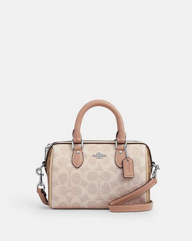شنطة يد COACH ميني بنقشة Signature – بيج