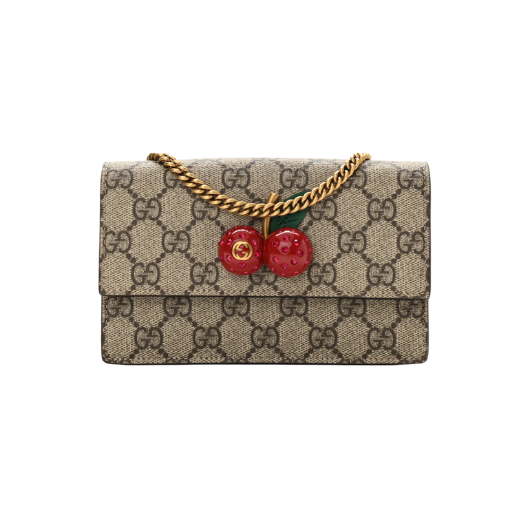 شنطة Gucci GG Cherry بسلسلة كتف – بيج