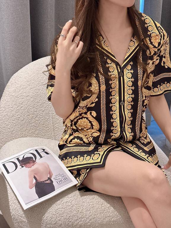 Aurora Luxury Pajama Set – Black & Gold Baroque Design