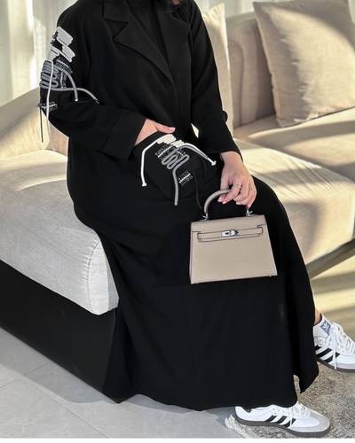 عباية قيطان بجيوب 