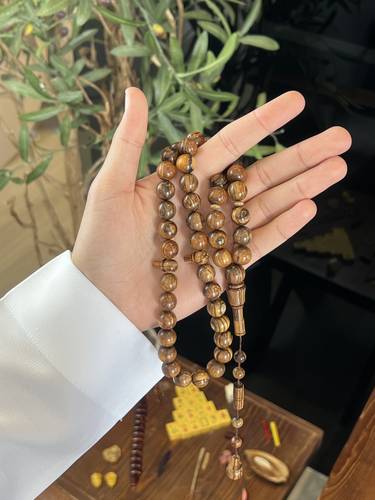 خشب عود ( فواح ) 