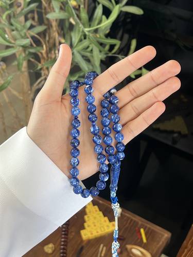أزرق فاتح معجن