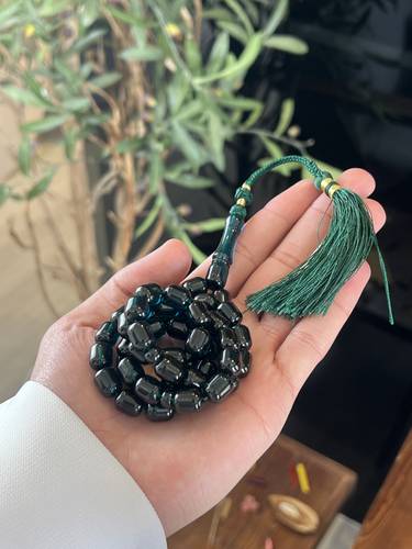 زعفرانيه أخضر حرباء