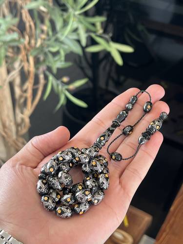 يسر مطعّم كهرمان و فضّه عيار 925