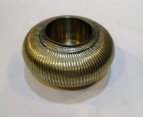 طفاية من المعدن الابيض  White metal ashtray