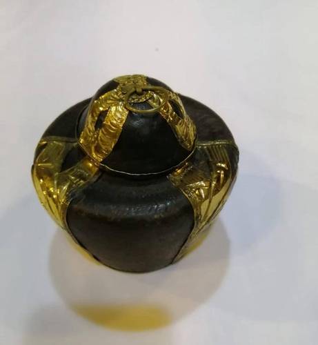 وعاء توابل من الخشب والنحاس Wooden and copper spice jar 