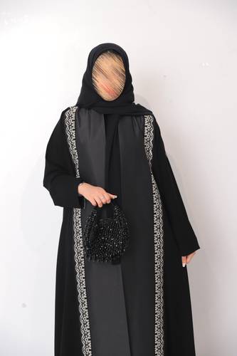 عبايه تفته وكريب سيراميك مزينه بكلفه