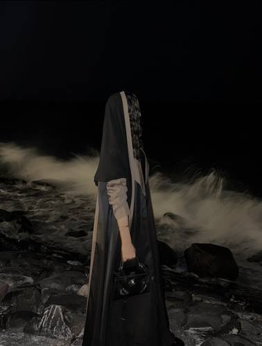 Abaya eight