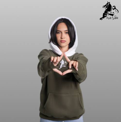 هودي أوفر سايز زيتي - تصميم أنيق وخامة دافئة مثالية