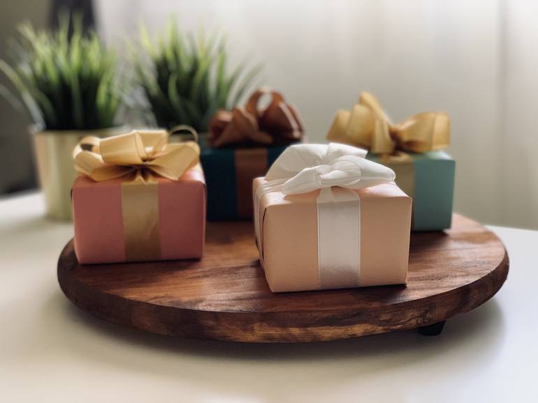 GIFT WRAP #32