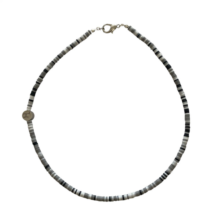 BLACK & WHITE CHOKER 