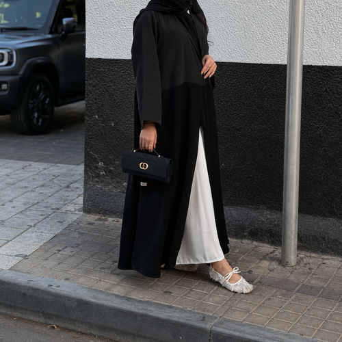 عباية سارة