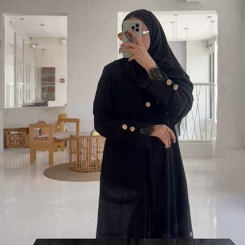 عباية رانيا 