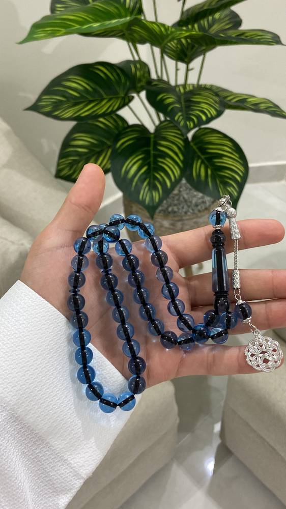 سبحة بكلايت شفاف بحري مع خيط اسود