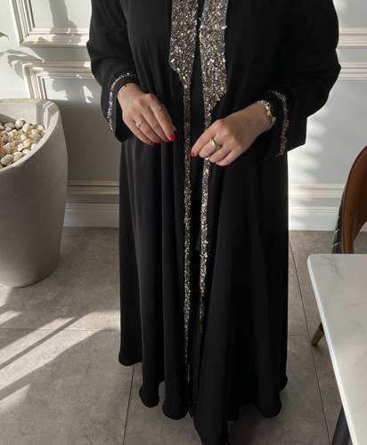 عباية مزينه بالاحجار 