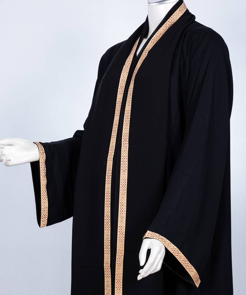 عباية مع طرحة كريستال كلفة موديل رقم  3675 (1)