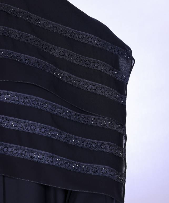 عباية مع طرحة موديل رقم   3630