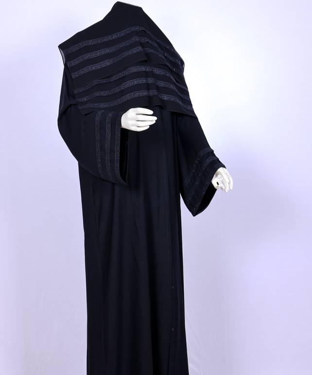 عباية مع طرحة موديل رقم   3630